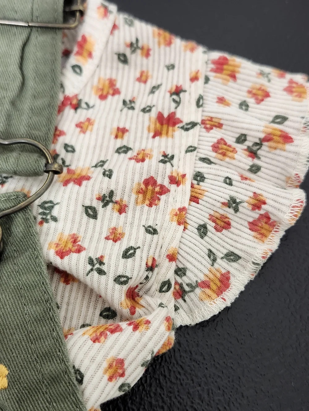 Girls 4 Olive Green Floral Embroidered Overall Shorts Set Shortalls 2 Piece Set - Picture 8 of 10